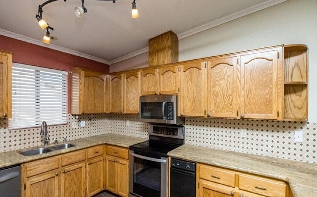 Building Photo - 3967 Breakwater Dr