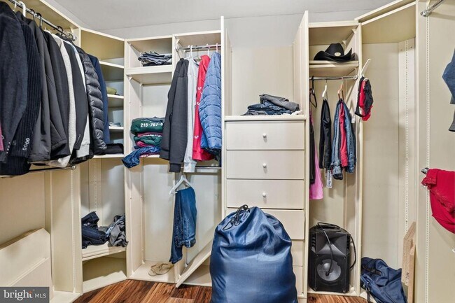 Building Photo - 244 Mathers Rd