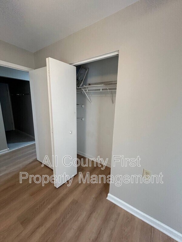 Building Photo - 69 Meldon Ave SE