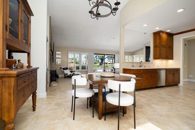 Building Photo - 44825 Guadalupe Dr