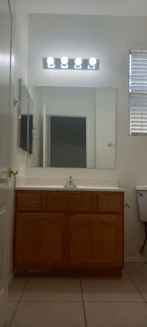 Building Photo - Cute Home Located In The Stoneridge Golf Community