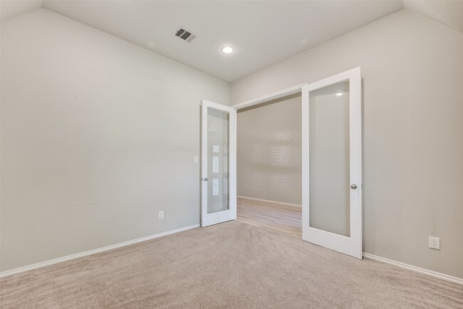 Building Photo - 3610 Brattain Dr