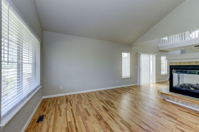 Building Photo - 4801 Spyglass Dr
