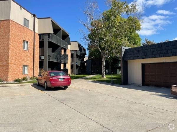 Building Photo - The Gallery Apartments