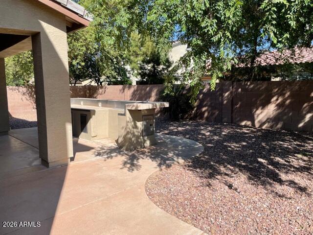 Building Photo - 18680 E Cattle Dr