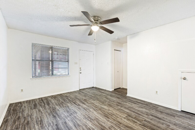 Building Photo - 1226 Baylor Ave