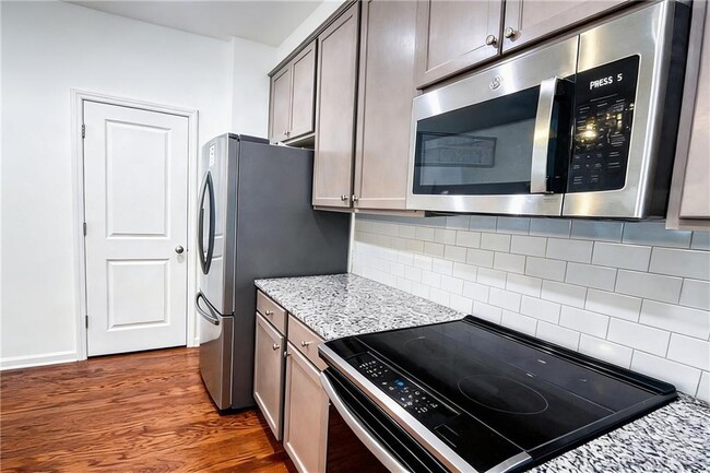 Building Photo - 602 Lofty Ln