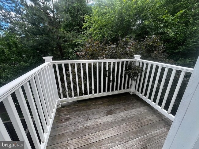 Building Photo - 8195 Falls Grove Dr