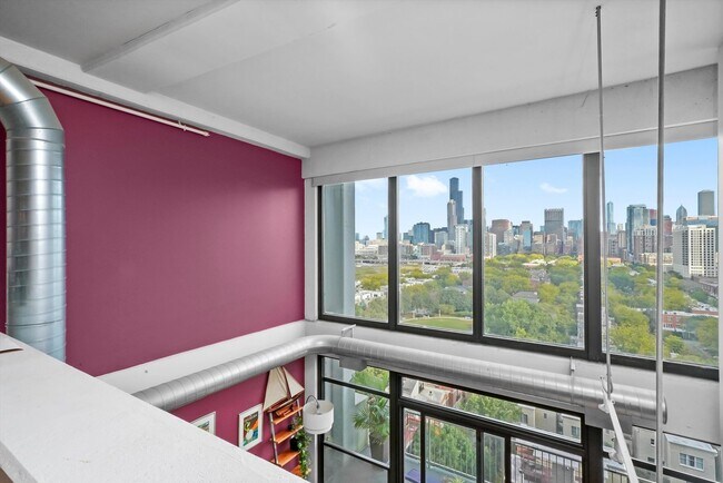 Building Photo - 1530 S State St