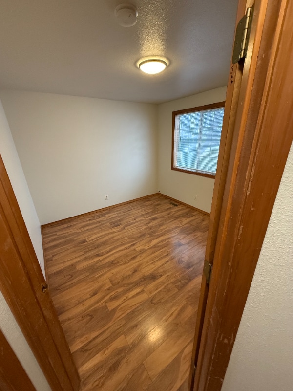 Building Photo - 1286 N Aster Pl