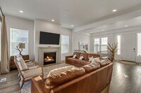 Building Photo - Modern Home in Heber – Available Now!