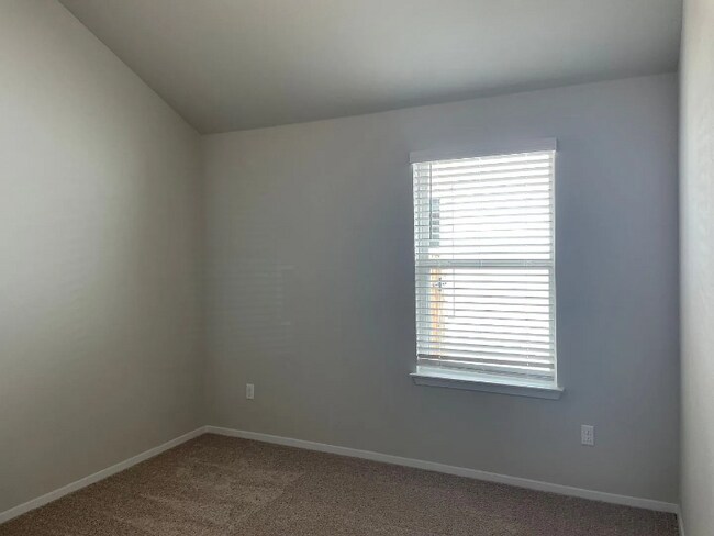 Building Photo - 203 Living Reef Dr