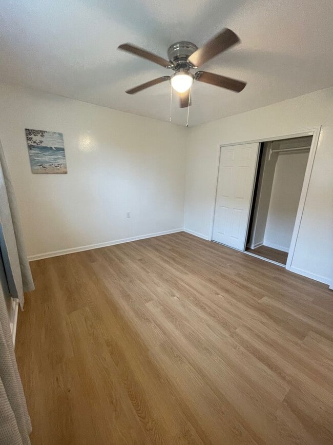Building Photo - Beautifully Upgraded 3bed 2 bath Front House
