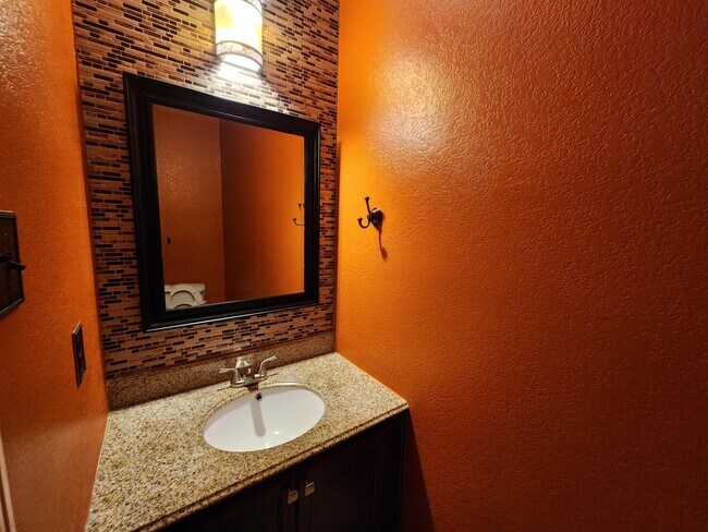 Building Photo - 1416 Cowtown Dr