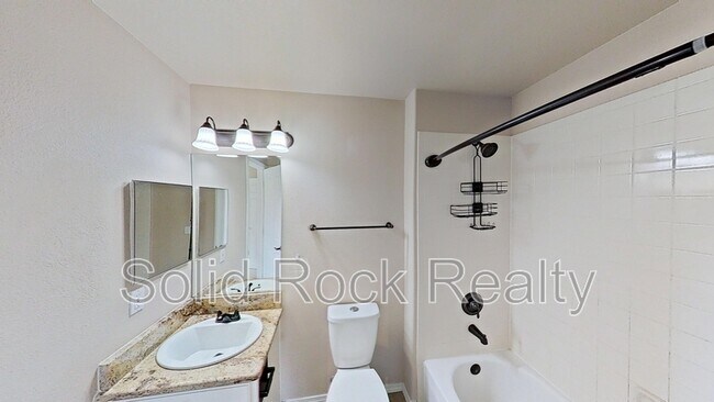 Building Photo - 3645 Strawberry Field Grove