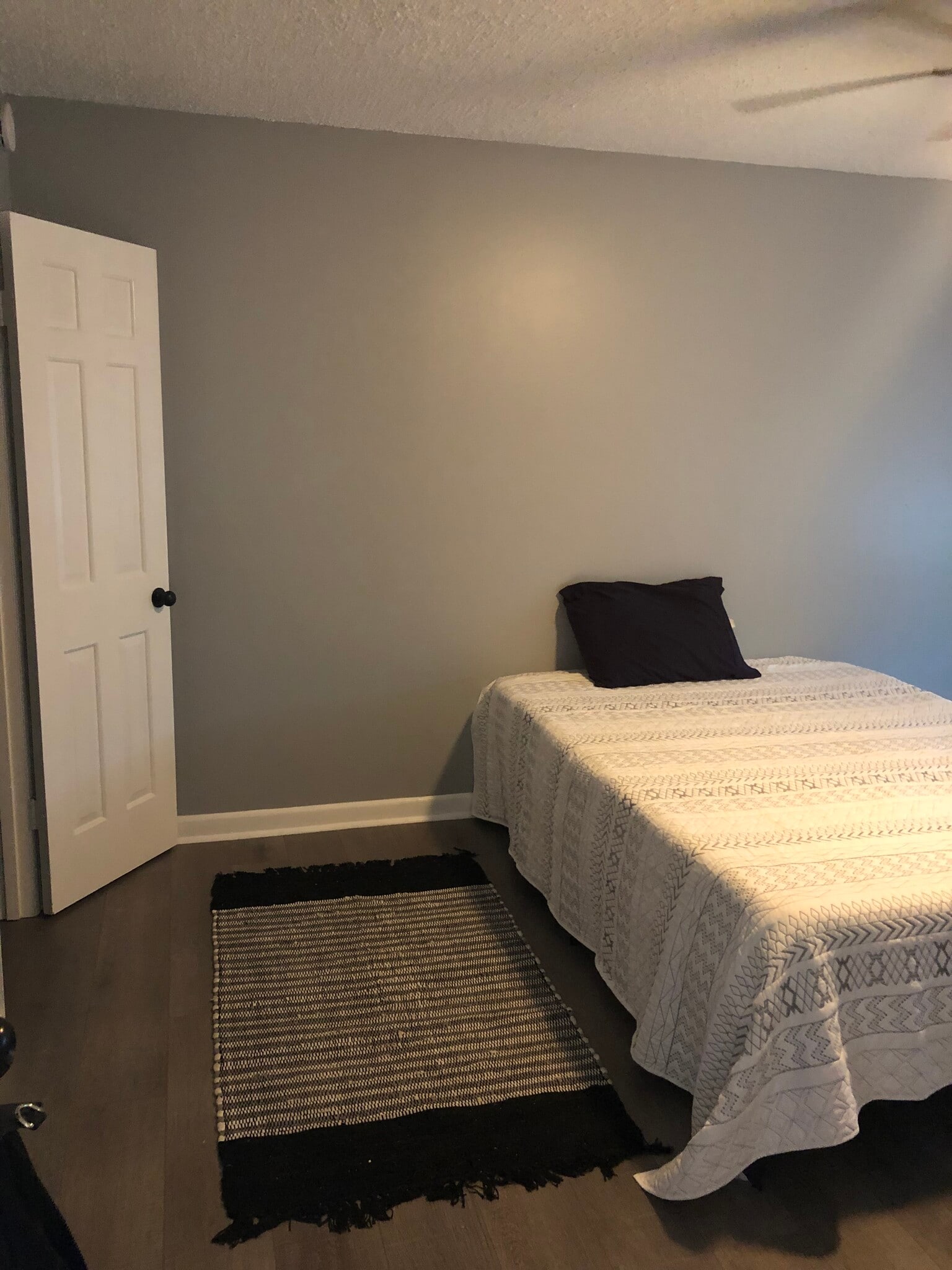 Master Bedroom - 911 Camelot Dr