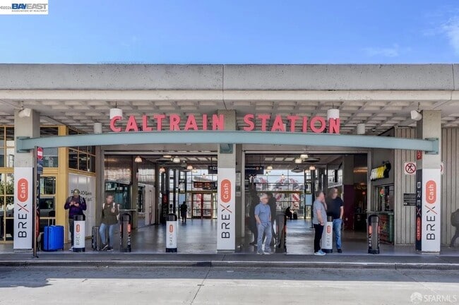 Building Photo - 501 Beale St