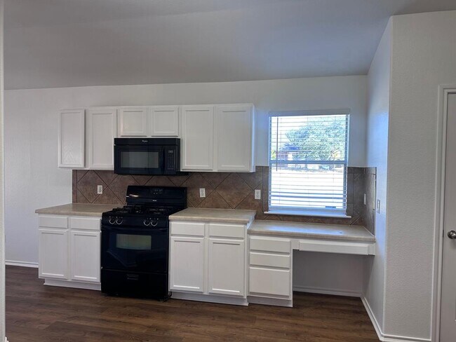 Building Photo - 12720 Waynespur Ln