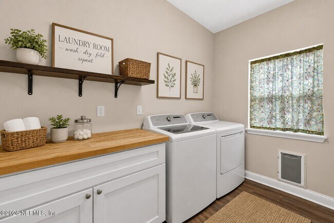 Building Photo - 85667 Berryessa Way