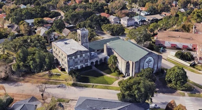 Primary Photo - 4411 Dallas St