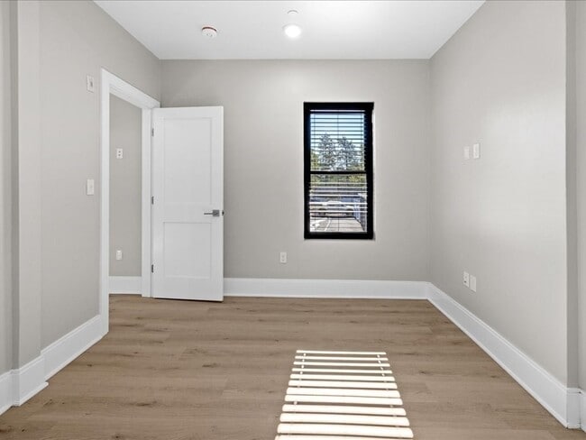 Building Photo - 87-89 Malden St