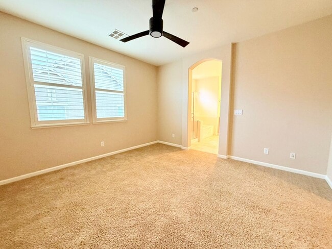 Building Photo - 1715 Dark Horse Rd