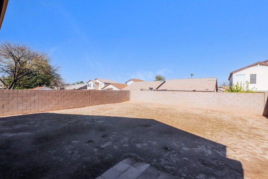 Building Photo - 9033 E Ironbark St
