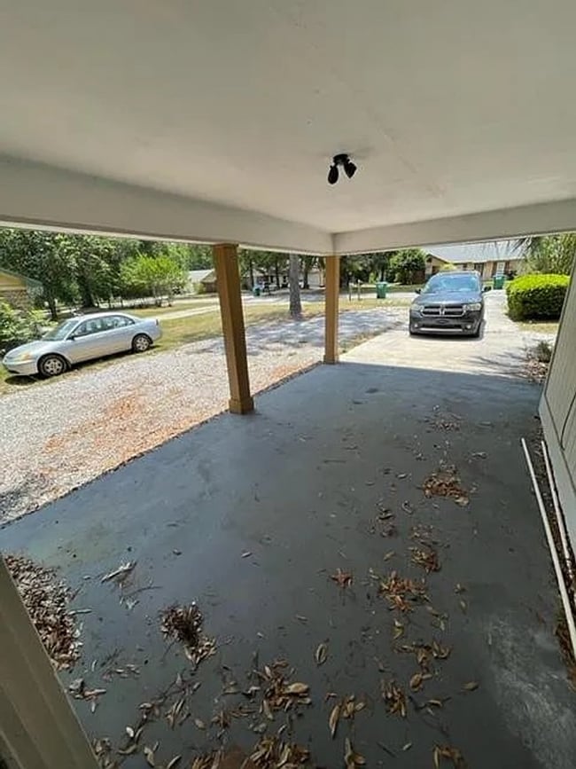 Building Photo - Cozy 3BR Ranch Home with Fenced Backyard in Springfield
