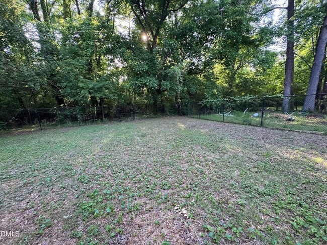 Building Photo - 4200 Bertram Dr