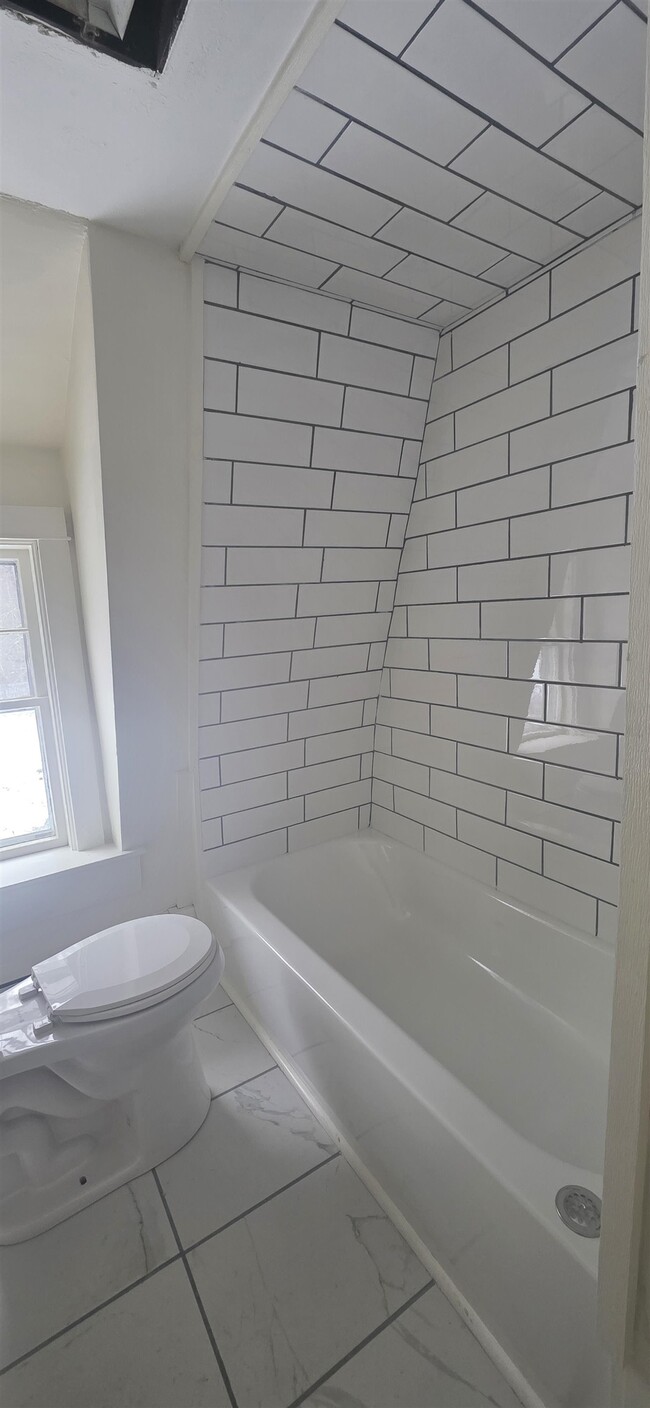 Building Photo - 40 Goyette Ave