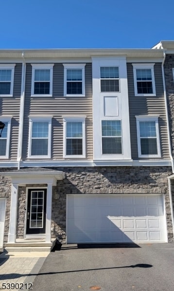 Building Photo - 6 McCluskey Pl