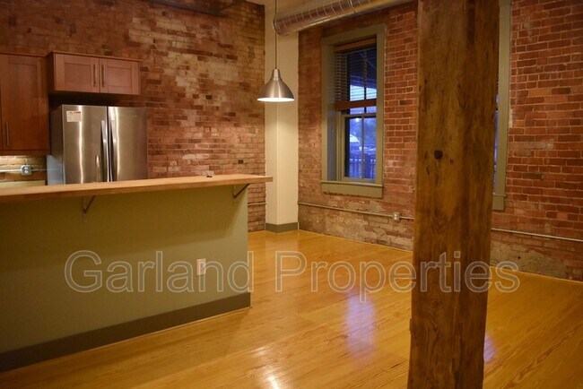 Building Photo - 113 Norfolk Ave SW