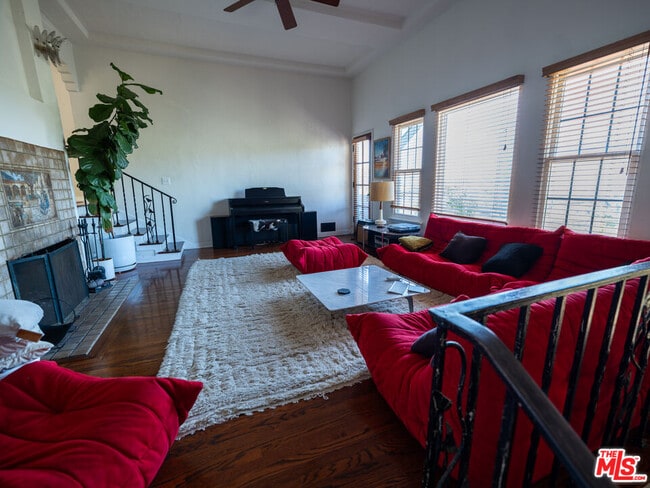 Building Photo - 2666 Rutherford Dr