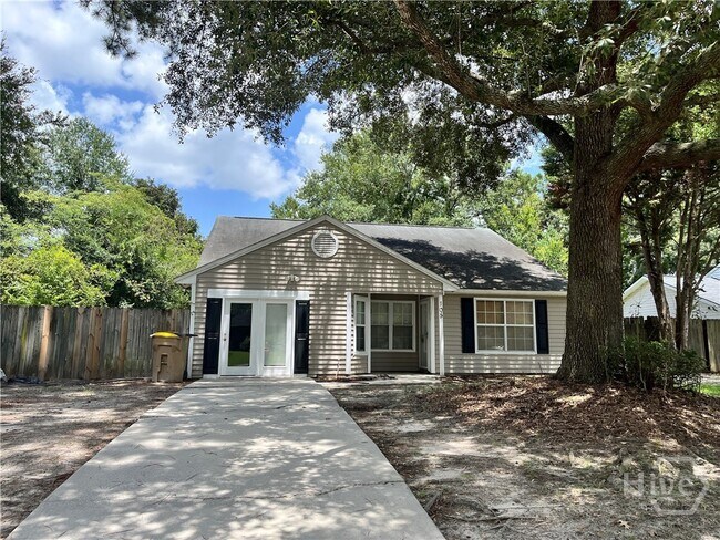 Building Photo - 105 Pelican Ln