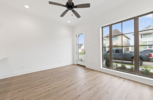 Building Photo - FOR RENT IN SUGAR MILL POND!