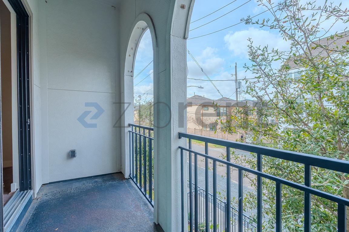 Building Photo - 5209 Allen St