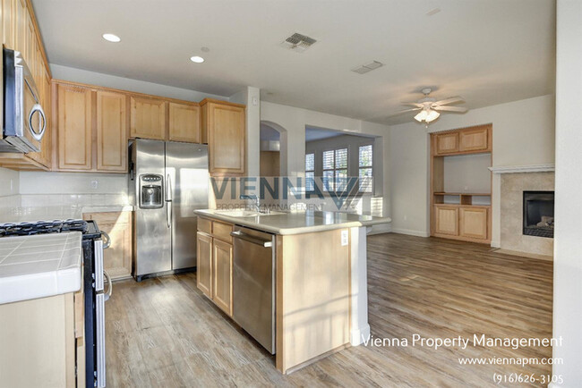 Building Photo - 1003 Ferry Cir
