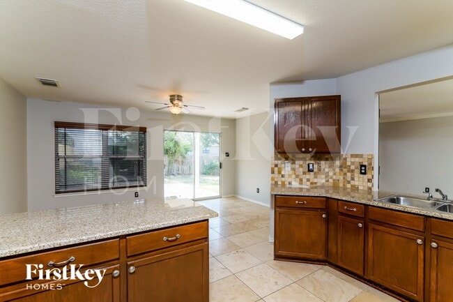 Building Photo - 7930 Brazoria Park