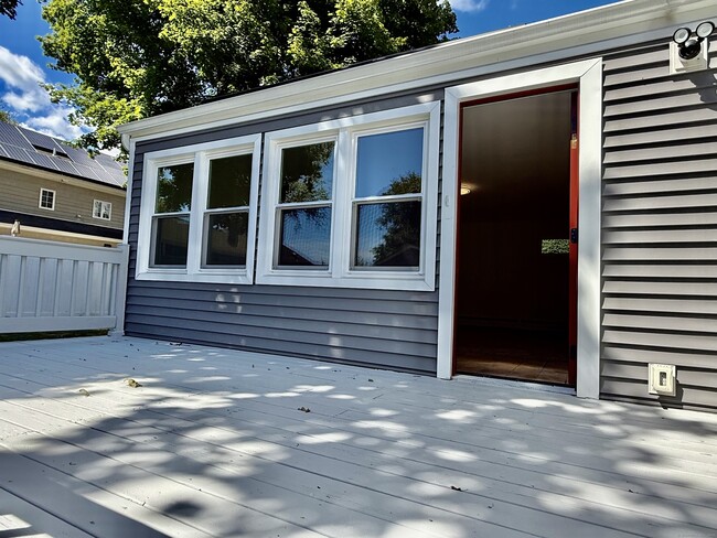 Building Photo - 194 Courtland Ave