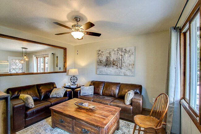 Building Photo - Peaceful 5 bdrm Mountain retreat in Woodla...