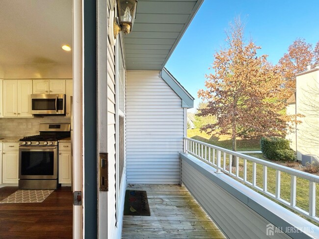 Building Photo - 3108 Vroom Dr