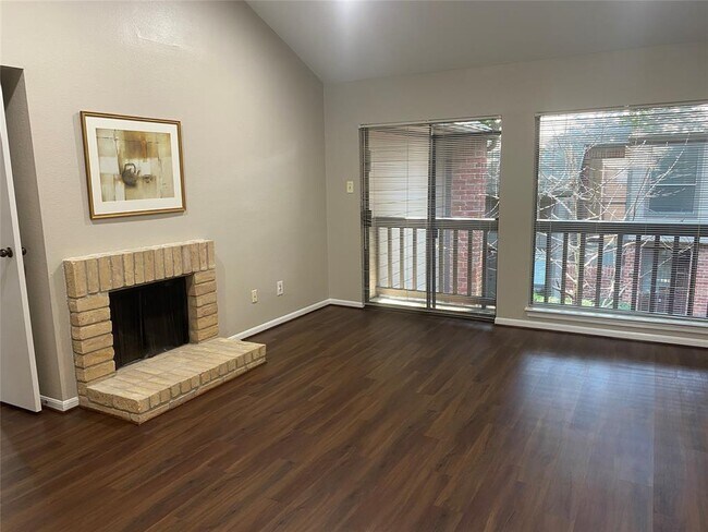 Building Photo - 7447 Cambridge St