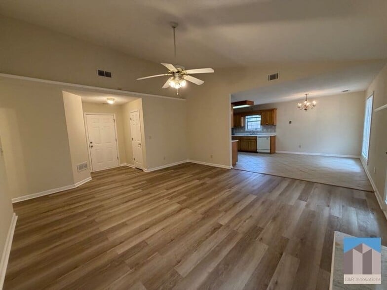 Building Photo - 414 Saddle Shoal Trl