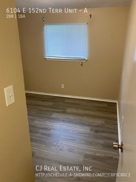 Building Photo - 6104 E 152 Terrace