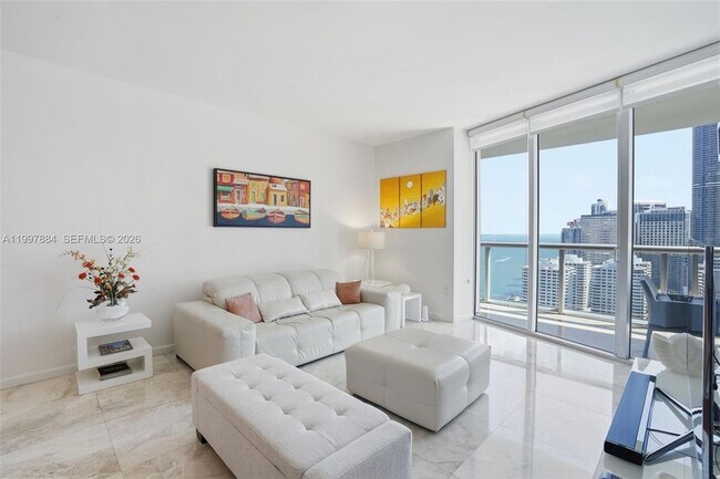 Building Photo - 495 Brickell Ave