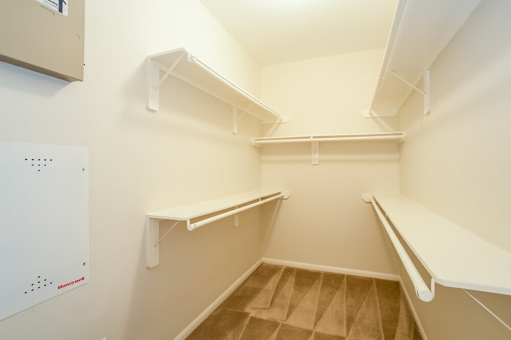 Building Photo - 8119 Almera Falls Dr