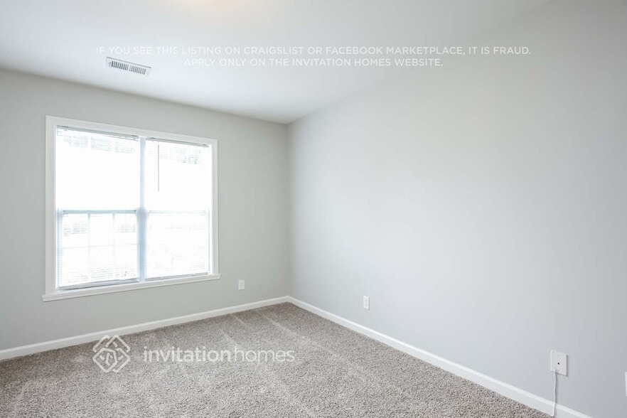 Building Photo - 4200 Youngstown Dr