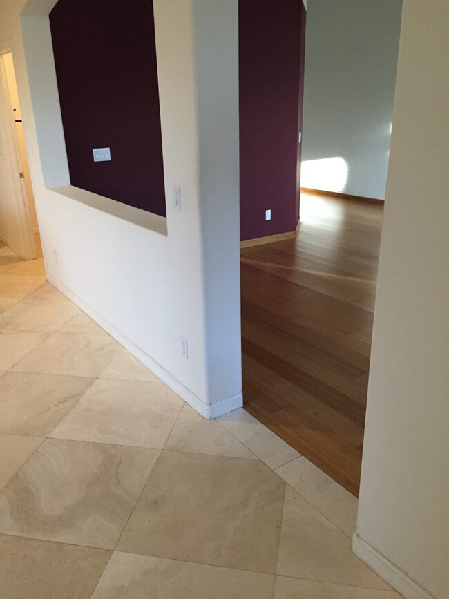 Building Photo - 1119 Phillip Island St