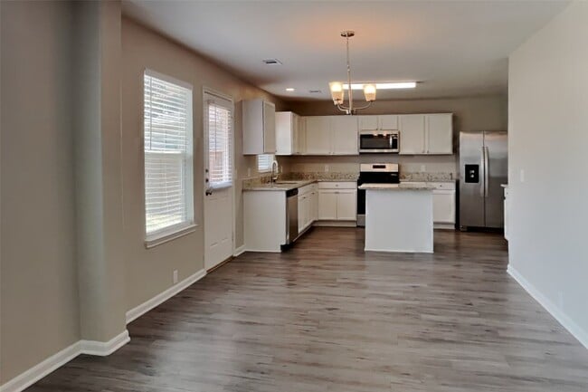 Building Photo - 4714 Pin Oak Creek Ln