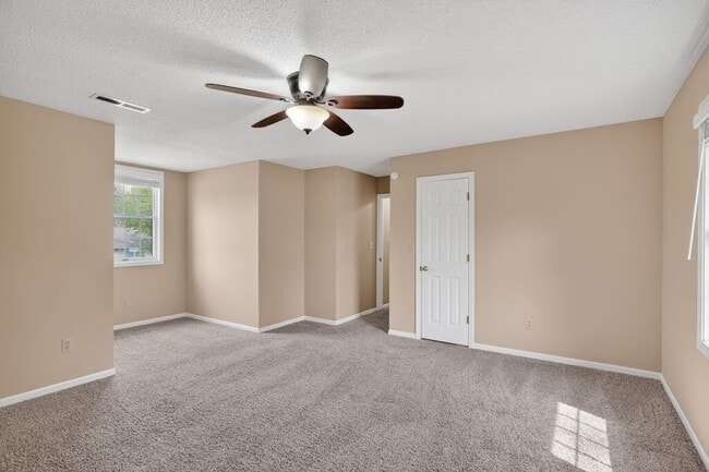 Building Photo - Spacious 4BR House in Columbia